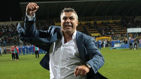 A făcut senzație la CM 2010 și acum e coleg cu Rădoi!** Prima declarație a SUPER-atacantului transferat de Olăroiu!