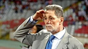 Acționarul lui Dinamo Bucureşti a fost desființat de Cornel Dinu: „Este un tâlhar care îşi face mendrele"