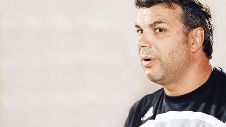 Olăroiu critică: "E UZURĂ‚"