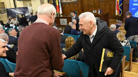 Misterul avizului medical al lui Mircea Lucescu pentru meciul din Turcia: „Nu cred că un medic putea să-i dea hârtie!”