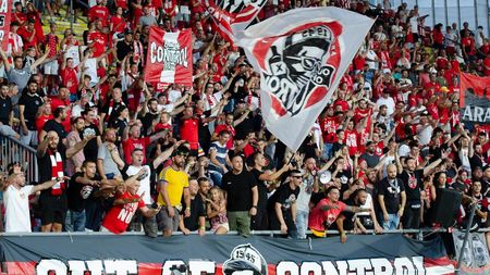 UTA Arad și FC Argeș se vor confrunta cu spectatori în tribune! Laszlo Balint vrea precauție: „Să jucăm la rezultat!”