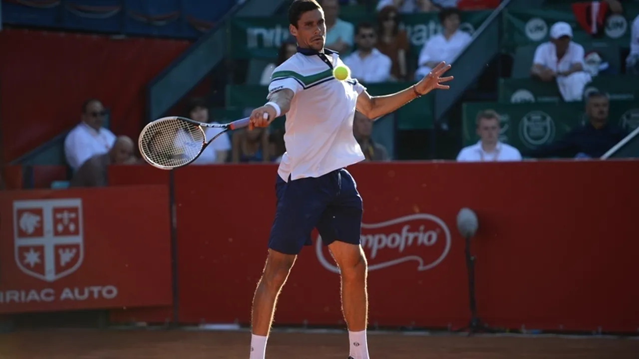 Victor Hănescu a fost eliminat în turul trei la Roland Garros