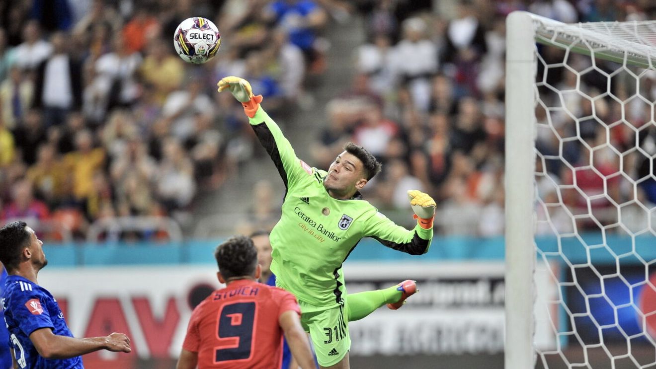 Scandal uriaș la FC U Craiova după dezvăluirile ProSport! Robert Popa, acuzații grave la adresa lui Adrian Mititelu Jr.. „M-a amenințat ca un cămătar! Nu mai am cum să merg la antrenamente!”