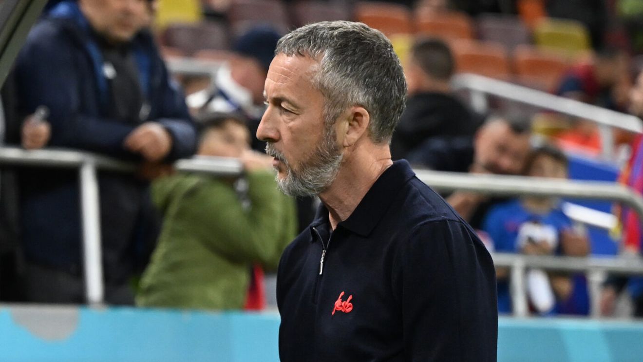 Fotbalistul l-a dat pe spate pe Meme Stoica: „Parcă are mingea lipită de picior”