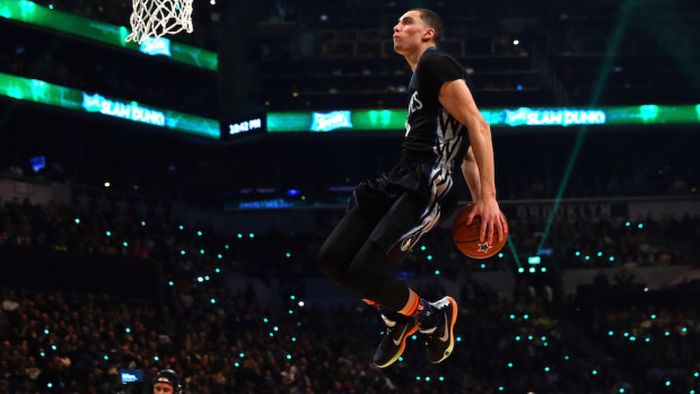 VIDEO | Adolescentul Zach LaVine, cel mai spectaculos jucător din NBA! Jucătorul Minnesotei Timberwolves a câștigat concursul de slam-dunk-uri din cadrul All Star Game