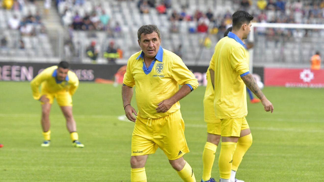 Comandante 10! Turcii de la Galatasaray au înnebunit efectiv când l-au văzut pe Gică Hagi cum joacă la 57 de ani și au reacționat fenomenal | VIDEO