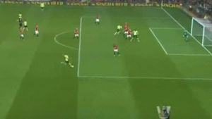 Cea mai controversată fază vine de la United - Newcastle.** VIDEO: Nimeni n-a înțeles deciziile arbitrilor la autogolul lui Evans