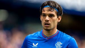 Ianis Hagi e gata să semneze. Negocieri cu Rangers pentru a scăpa de calvar