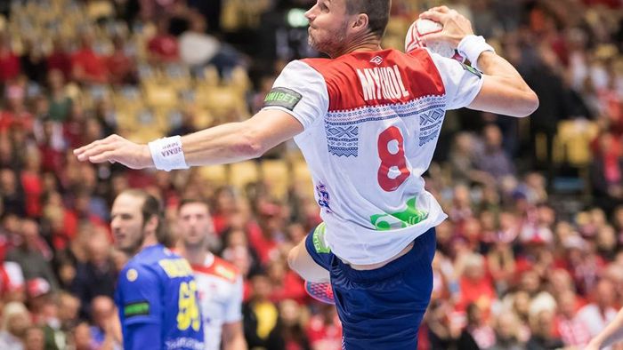 Norvegia a câștigat „războiul" nordic cu Suedia, iar calculele pentru calificarea în semifinalele Campionatului Mondial s-au complicat în grupa de la Herning