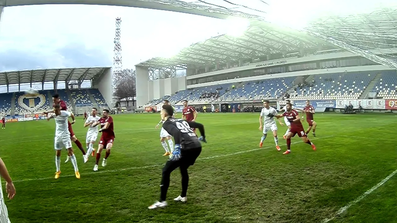 Fază controversată la CFR Cluj - FCSB! Andrei Vlad respinge de pe linia porții, dar ardelenii cer să li se valideze golul