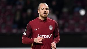 Denis Alibec a fost la un pas de Rapid. Daniel Niculae, dezvăluiri de la discuțiile cu atacantul ajuns la Atromitos