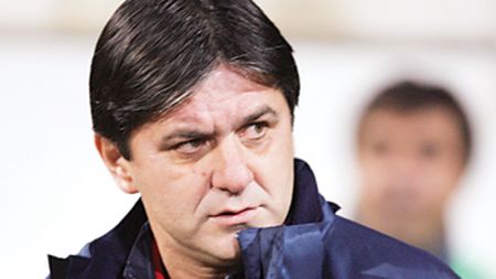 Lăcă și Ilie, subminați de Becali