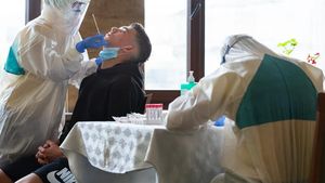 Echipele din Liga 1 au efectuat deja teste rapide pentru COVID-19! Dinamo, printre primele cluburi care au apelat la noul protocol | EXCLUSIV