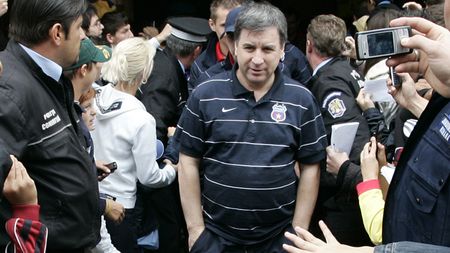 Fanii către Argăseală:** „Aici nu e Dinamo!"