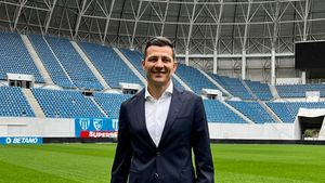 A dispărut din staff-ul Universităţii Craiova, imediat cum a venit Costel Gâlcă. EXCLUSIV