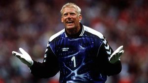 Când urci în lift cu Peter Schmeichel. Un rus i-a pus capac fostului mare portar. "A deschis discuția așa..."