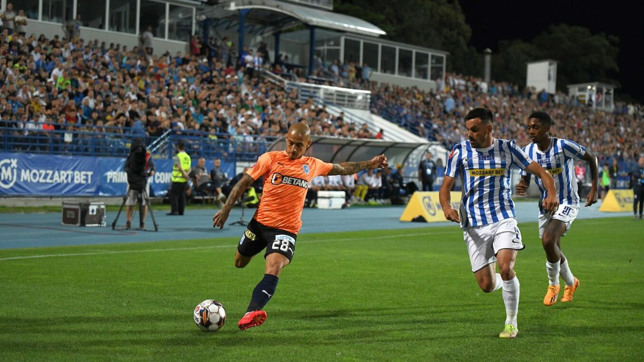 O echipă din Superliga română de fotbal a luat o decizie fără precedent: 8 fotbaliști au fost puși pe lista de transferuri dintr-un foc!