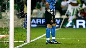 „Sunteți niște trântori!"