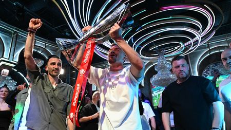 Darius Olaru a aşteptat şi a postat imediat cum Charalambous şi Pintilii au plecat oficial de la FCSB