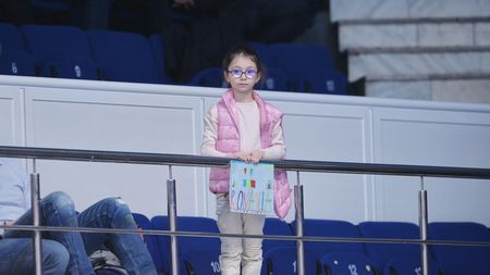 IMAGINEA ZILEI vine de la Sala Polivalentă | "România" a mai rămas doar pe afișele desenate cu creioane colorate 