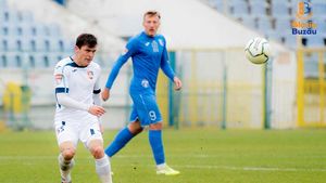 Alex Bourceanu, lăudat după debutul la noul său club: ”Dă siguranţă echipei prin tot ceea ce face. Transmite agresivitatea pe care o are el”