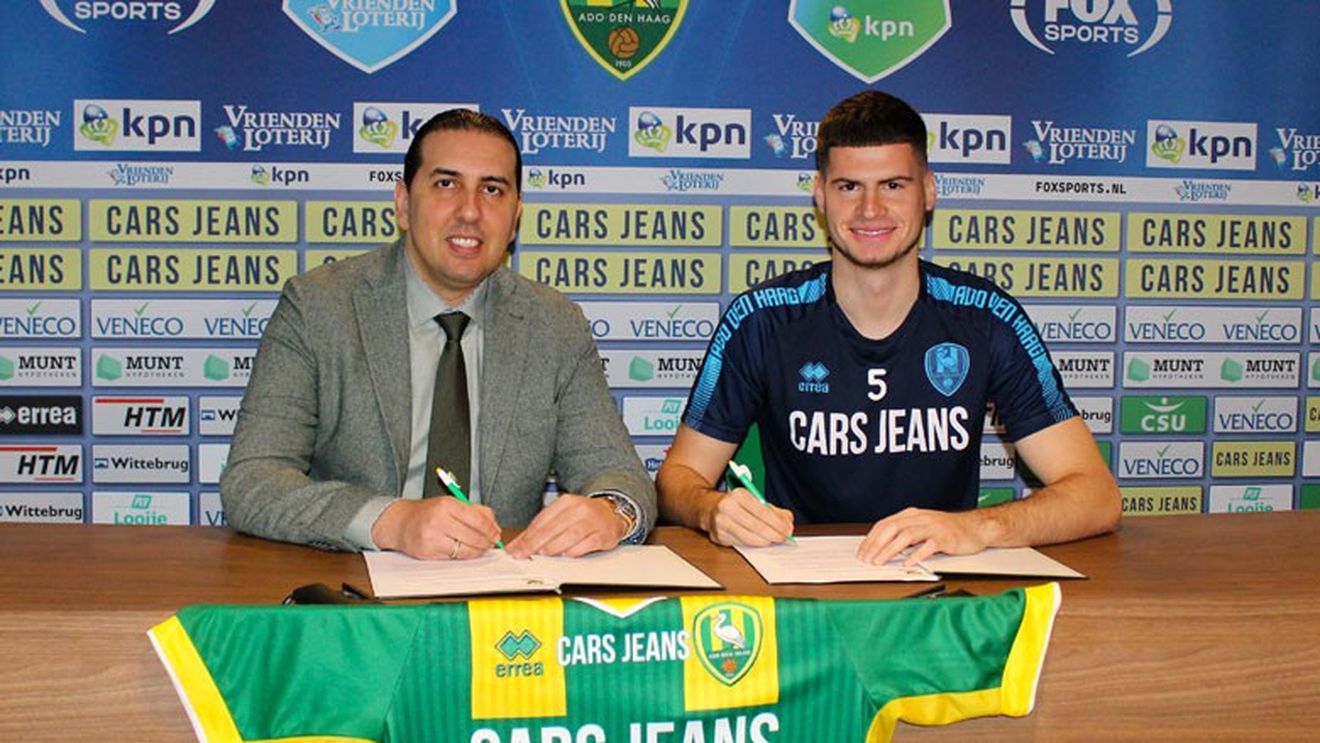 FOTO | Tudor Băluță, prezentat de ADO Den Haag: "Vreau să le arăt fanilor de ce sunt în stare!" Hagi și Popescu, "icoane ale fotbalului românesc" pentru olandezi