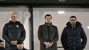 Cine va fi noul preşedinte de la Rapid: „Consilierul lui va fi Săpunaru, ca Roberto Carlos cu Florentino Perez la Real Madrid”. EXCLUSIV