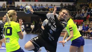 Dragana Cvijic se sacrifică pentru CSM București, se operează după „dubla" cu Metz în sferturile de finală ale Ligii Campionilor!