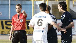 Pădureanu, atac la Tudor!**