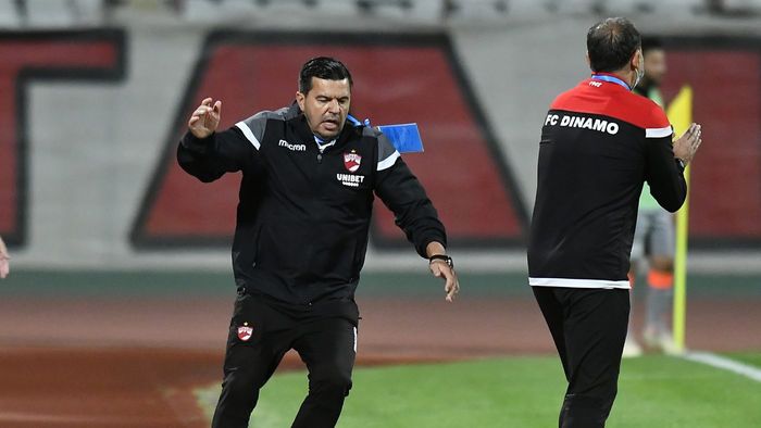 Cosmin Contra dă de pâmănt cu jucătorii după remiza lui Dinamo cu Astra: „Niciun șut, nicio centrare bună, nicio acțiune! Slab” Reacție fără precent a antrenorului