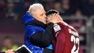 „Nu-i număram berile lui Săpunaru!”. Marius Șumudică, reacție tranșantă despre scandalul de la Rapid