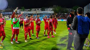 Cum vede Florin Răducioiu șansele lui Dinamo la promovare: „Diferența este destul de mare, mi se pare foarte greu” | VIDEO