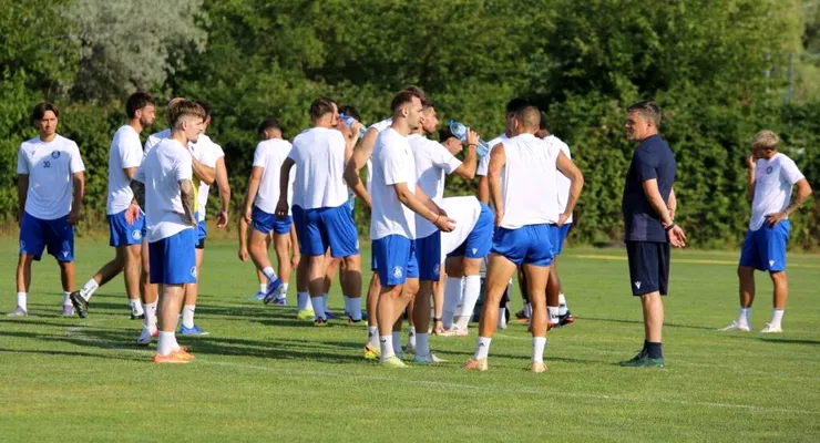 Alte două achiziții anunțate de CSM Slatina. Ambii au CS Afumați în CV, iar pe unul dintre ei l-a mai antrenat Adrian Dulcea