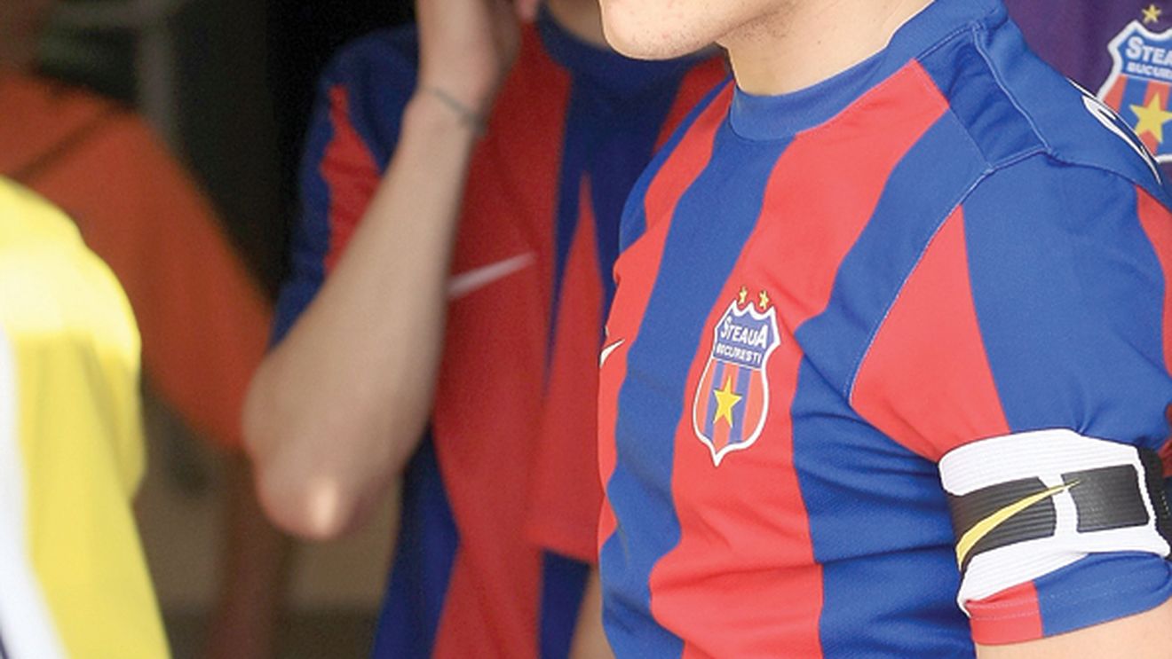 Căpitan după 30 de luni!** Tănase va purta, cu Ajax, banderola de căpitan