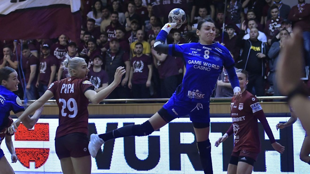 Se vând bilete la derby-ul CSM București - Rapid! Ce sectoare sunt blocate în Sala Polivalentă