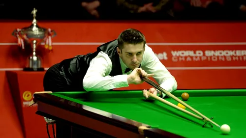 Ce emoții! Mark Selby a revenit de la 9-8 pentru a câștiga în joc decisiv la debutul la Mondialul din acest an. Campionul mondial en-titre s-a impus greu în fața unui debutant