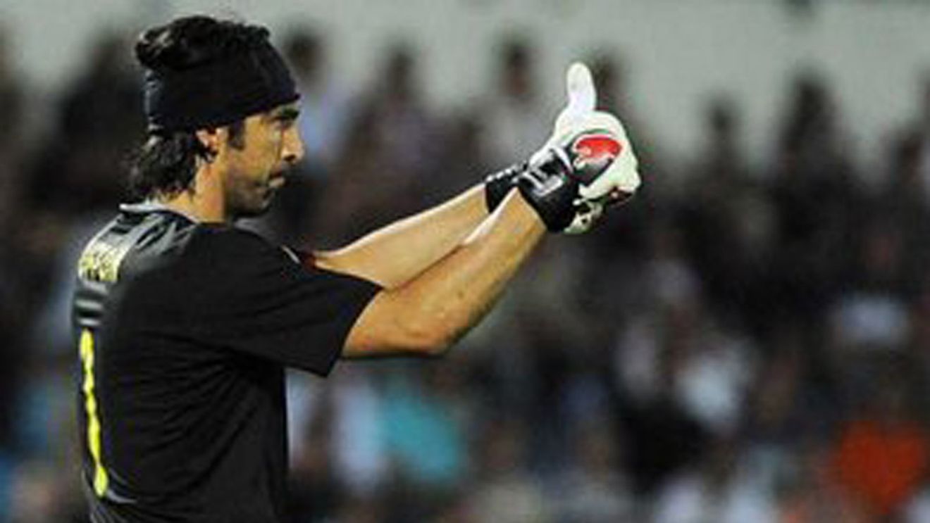 "Noul Buffon e român și joacă la AS Roma"