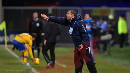 Jerry Gane felicită Petrolul: "Poate nu a fost penalty, poate au dat gol din offside, dar victoria e meritată"