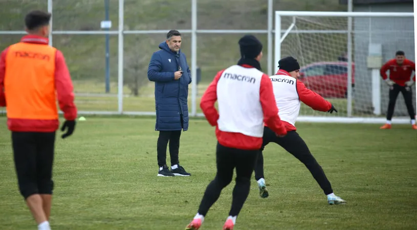 FOTO | Claudiu Niculescu a început treaba la CSM Slatina! Antrenorul a condus prima ședință de pregătire