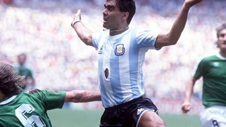 A murit Jose Luis "Tata" Brown, unul dintre eroii Argentinei de la CM 1986. Fundașul care a jucat finala Mondialului cu umărul dislocat se lupta cu o boală teribilă