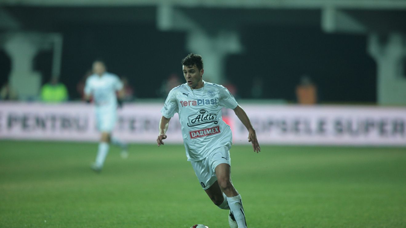 "Există o ofertă din afară pentru Moraes**, dar și Vasluiul are banii pregătiți pentru atacant"