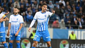 Palestinianul Al Hamlawi, arbitrat de o brigadă din Israel, la meciul Universitatea Craiova – FC Noah, din Conference League