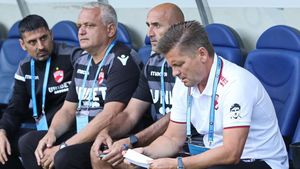 Dusan Uhrin și-a strigat nemulțumirea înaintea partidei cu Dinamo – Poli Iași. “Începem foarte prost partidele!” + Ce a discutat cu Ionuț Negoiță