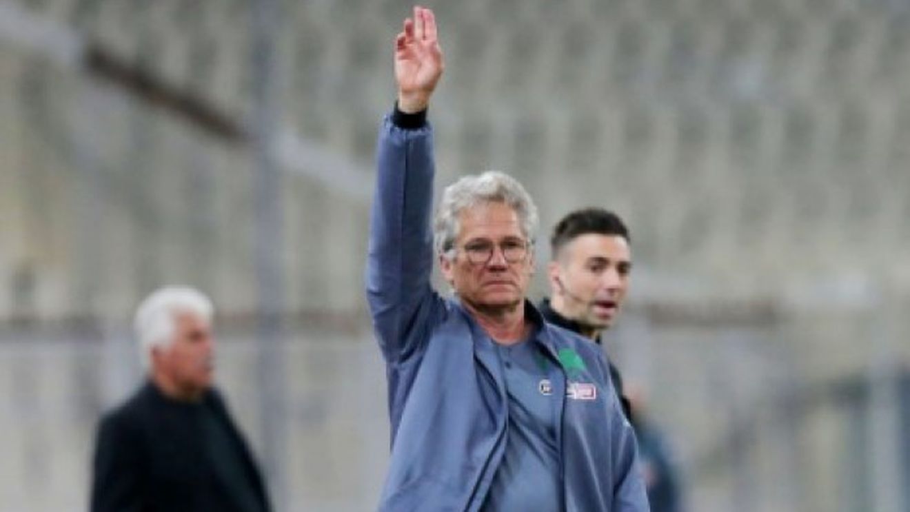 Laszlo Boloni, victorie cu emoții în Grecia! Panathinaikos câștigă în inferioritate