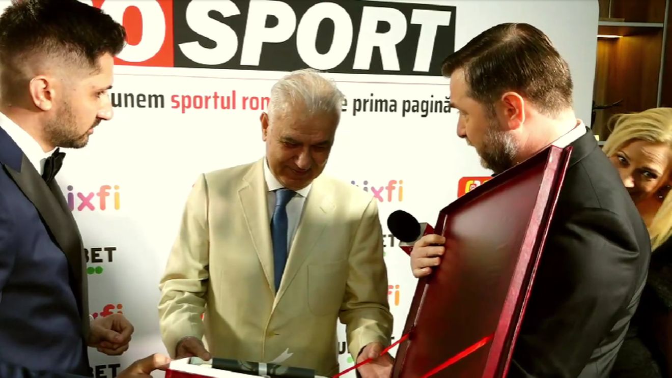 Anghel Iordănescu, declarații măgulitoare despre publicația noastră în cadrul Galei ProSport 25: „Sunteți obișnuiți cu performanța! Așteptăm ca noua echipă națională să se ridice la nivelul dumneavoastră”