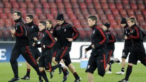 Din liga a treia poate ajunge la AC Milan!** Vezi ce jucător român i-a impresionat pe italieni!