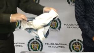 De necrezut! Omul care a jucat alături de Valderrama în naționala Columbiei a ajuns "cărăuș" pentru traficanții de droguri. Ce le-a spus polițiștilor după ce a fost prins cu cocaină ascunsă în pantaloni