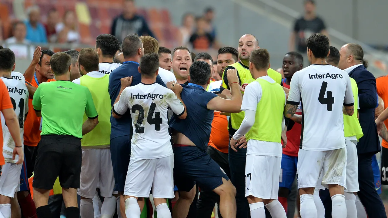 Scandal la finalul derby-ului Steaua - Astra. Săpunaru a sărit să-l bată pe Mihai Stoica. Reacția fundașului: 