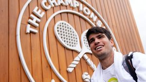 Carlos Alcaraz se anunță a fi cel mai mare din istoria tenisului! Ce spune omul care l-a făcut campion pe Rafael Nadal! „Să îl învingi e aproape imposibil”. Ce calități are Carlitos și nu le are niciun alt jucător din circuit