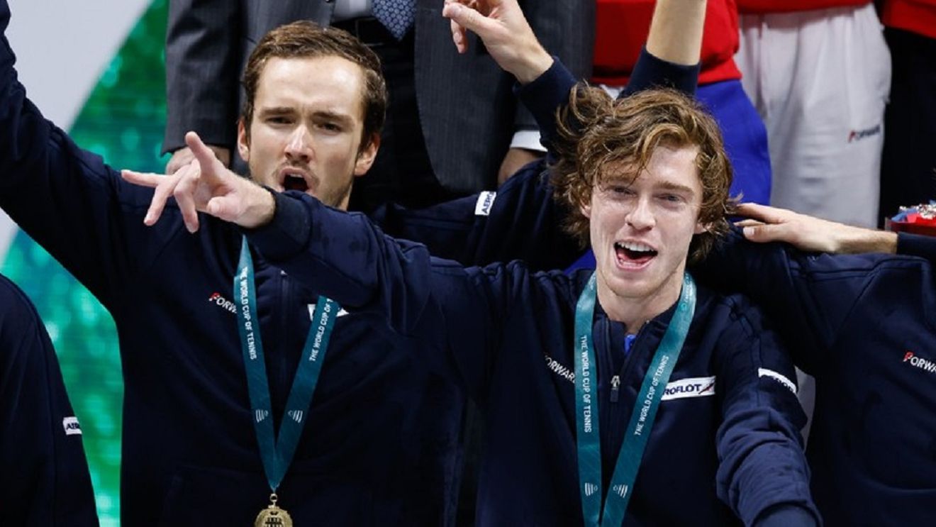 „Ești la fel de mincinos ca Vladimir Putin!" Numărul 8 ATP, făcut praf de cel mai bun tenismen al Ucrainei